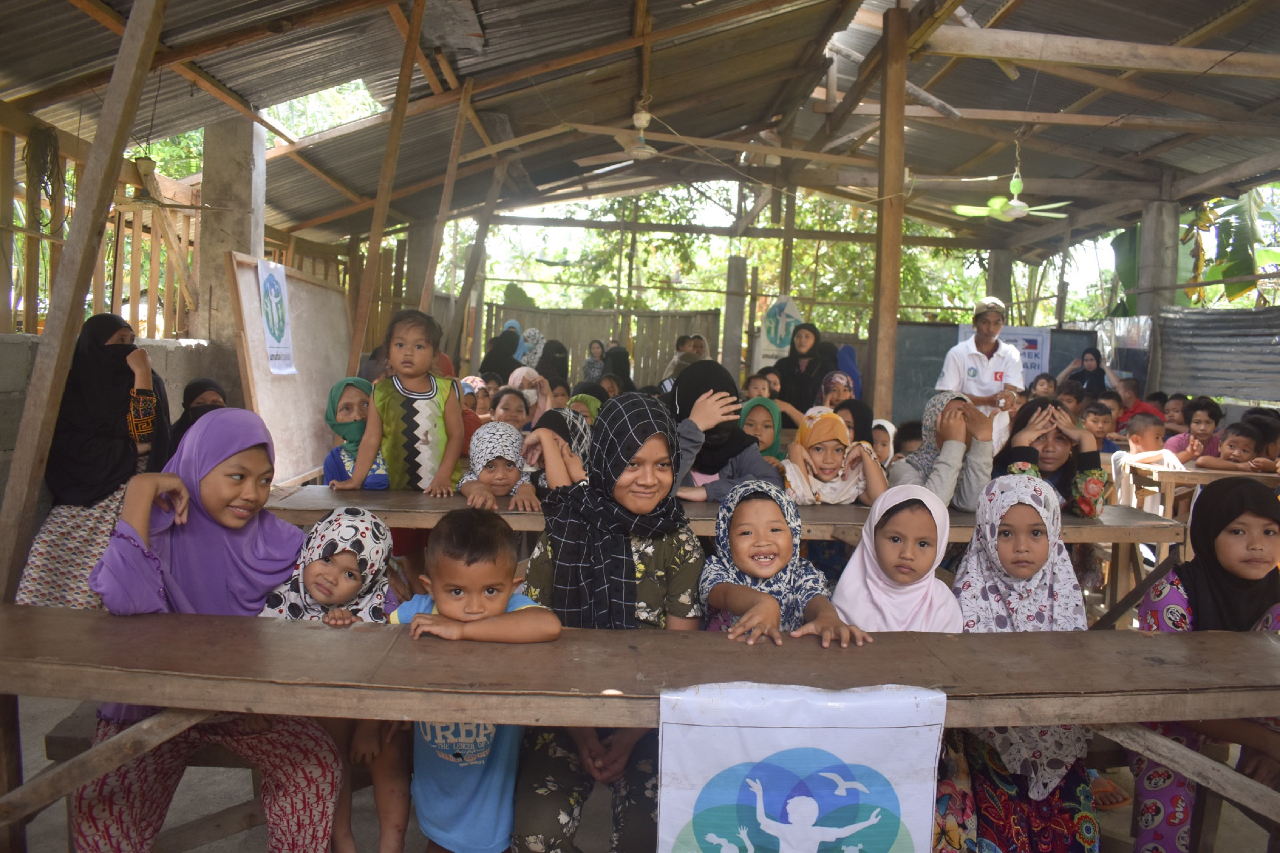 SICAK YEMEK DAĞITIMINA DEVAM EDİYORUZ