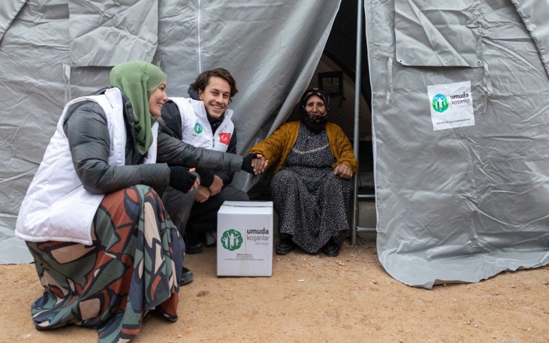 İdlib Çadırkent Projesi Hayata Geçti