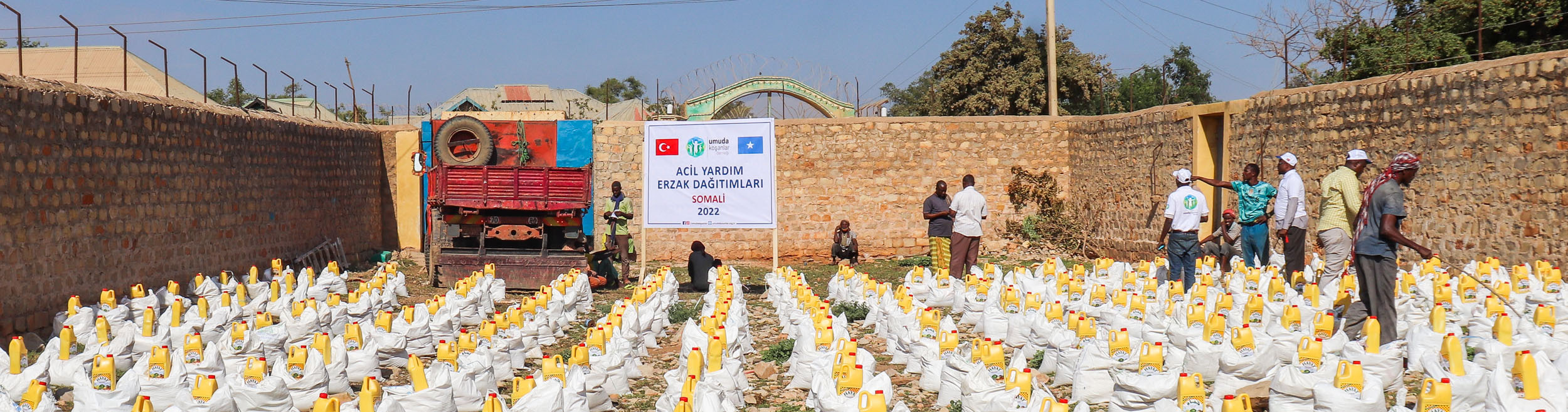 SOMALİ’YE ERZAK YARDIMI ULAŞTIRDIK