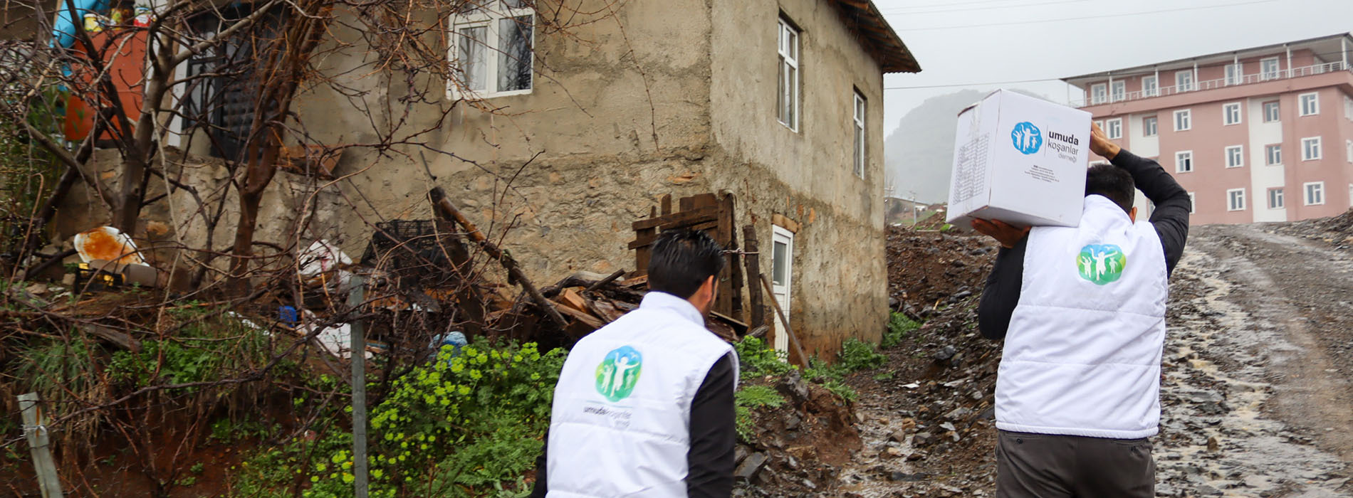 RAMAZAN AYININ BEREKETİNİ PAYLAŞMAK İÇİN HAKKARİ’DEYDİK
