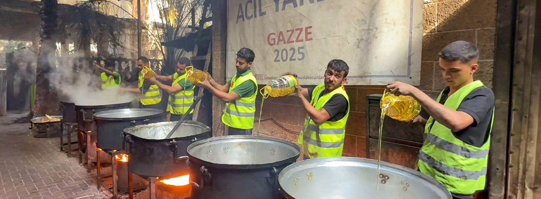 Gazze’de Acil Yardım Çalışmalarına Devam Ediyoruz