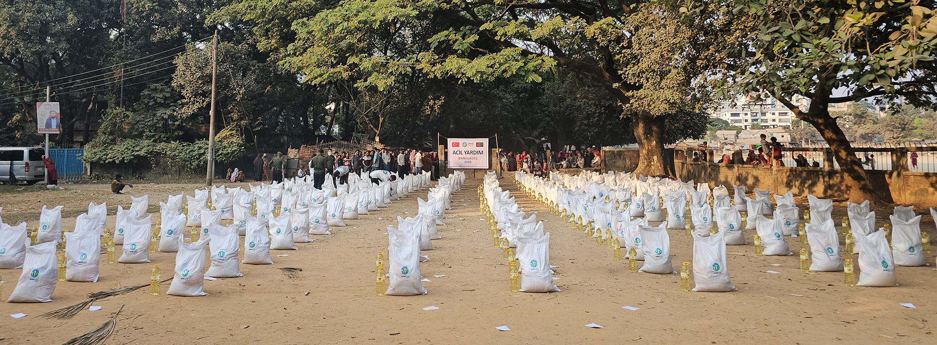 Bangladeş’te Yangından Etkilenen Ailelere Ulaştık