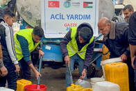 Gazze’de Temiz Su Ulaştırıyoruz