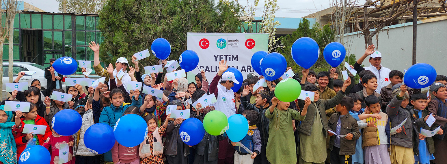 Afganistan’da Yetim Çocukların Yarınlarına Destek Oluyoruz